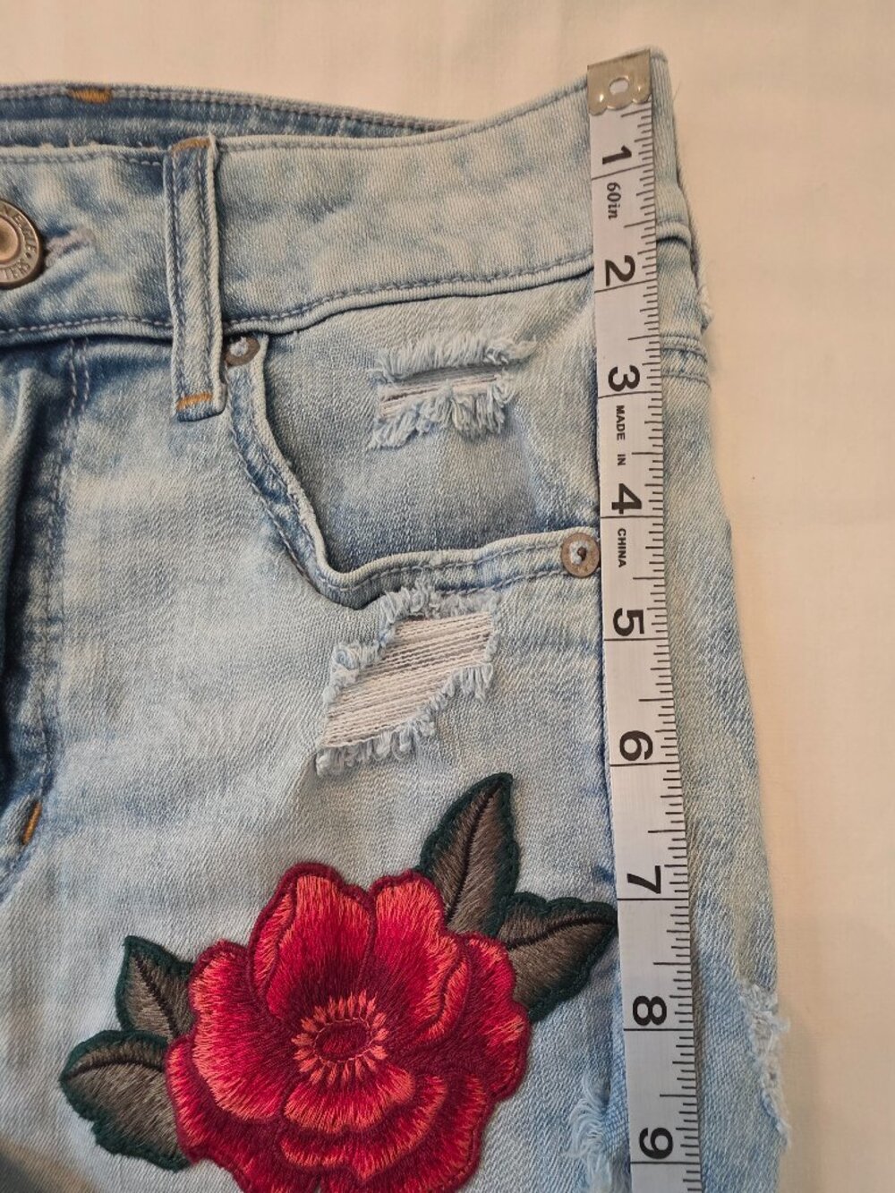 American Eagle Women's Embroidered Hi-Rise Shortie with Super Stretch, Size 6 - Picture 7 of 11
